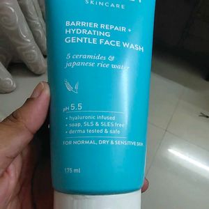 Dot N Key Barrier Repair + Hydrat Face Wash 175 Ml