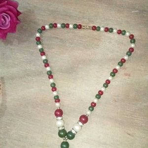 Red White And Green Pearls Necklace