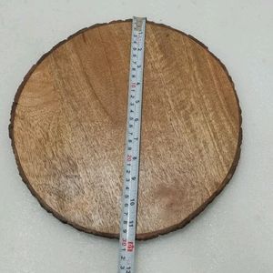 Round Wooden Chopping Board With Bark