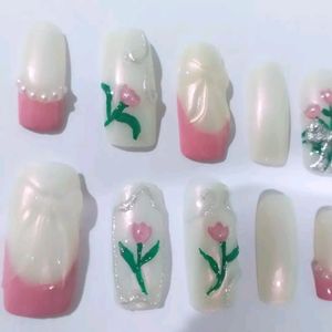 Press On Nails( Tulip Garden🌷)