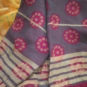 Maroon And Gray Bandhani Saree