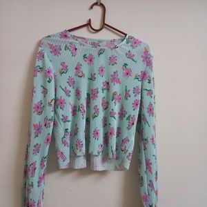 Floral Cozy Top Perfect For Party Wear