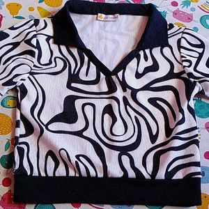 Black Lines Printed On White Cute Crop Top