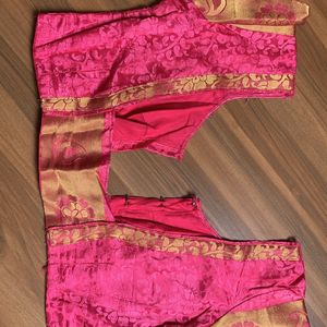 A Beautiful Pink Saree With Blouse(XL Size)