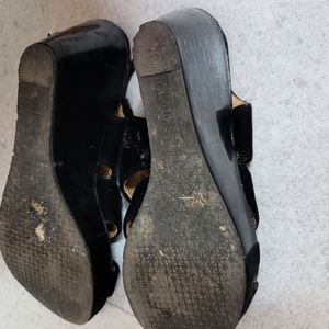 Used Black Sandles