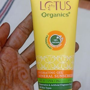 Lotus Organic Hydrating Gel Mineral Sunscreen