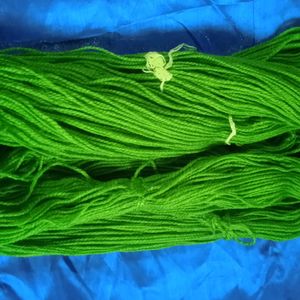 parrot green wool