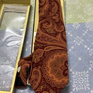 Designer VH TIE