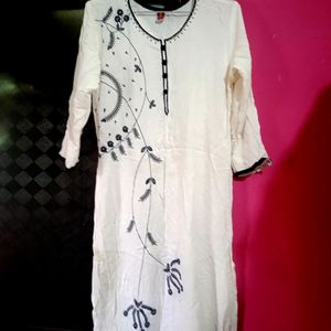 Gorgeous White Kurti With Embroidery Work