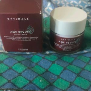 Oriflame Age Revive Night Cream