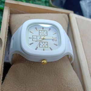 Unused White Anolog Wrist Watch