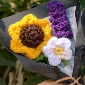 Crochet Handmade Small Flower Bouquet