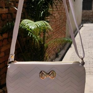 Women White Sling Bag With Attractive Print