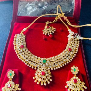 Kundan Necklace Set