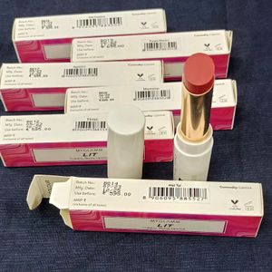 Myglamm Unused Creamy Matte Lit Lipsticks Pack 1