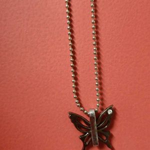 A Beautiful Butterfly Pendant Necklace