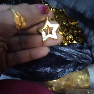 Star Beats Golden Colour For Decoration