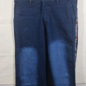 Boys Jeans 👖 Waist Size 28 Inch Blue 🔵