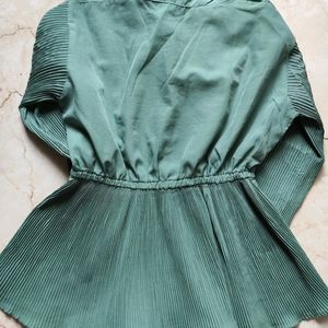 Green Full Sleeves Top For Women