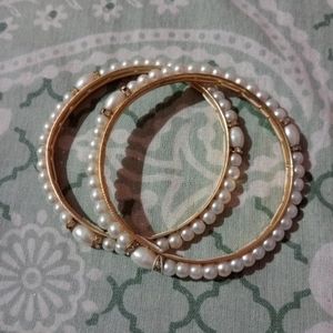 White Artificial Pearl Bangles