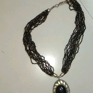 Beautiful Black Pendant blac Beads Necklace