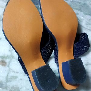 Sandal