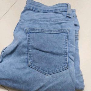 Women Jeans For Daily Use