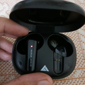 Boult Audio Black - One Earphone Missing