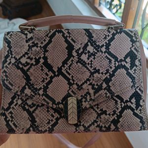 Freebieee Hand Bag🛍️🛍️