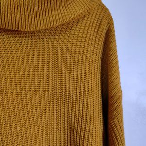 Mustard Cableknit Top