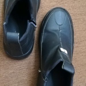 Casual Shoes for Men Size 6