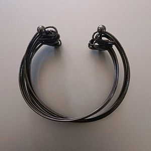 Metallic Black Bangle-Like Bracelet