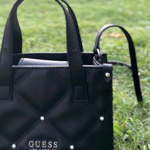 Original Guess Holden Mini Tote Bag🤍