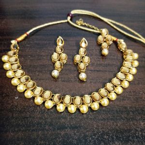 Lowest Price- kundan Set With Maangtika