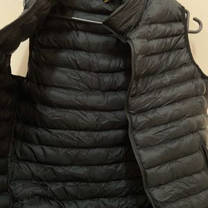 UA Gilet Jacket