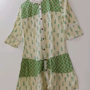 BEAUTIFUL VEGITABLE PRINTED GREEN TUNIC