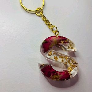 Resin Keychain With Rose Petals And Gold Flakes ✨️