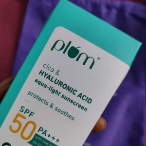 Plum Hyaluronic Acid Sunscreen