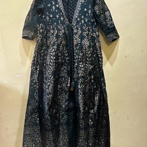 Avaasa Floral Print Layer Kurta With Tie-Up Size M