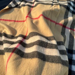 Burberry Authentic Shawl