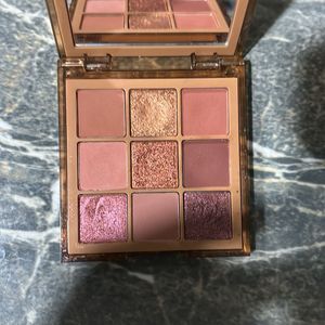 Huda Beauty Eyeshadow