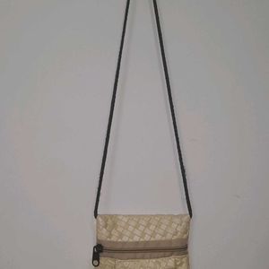 Sling bag for girls