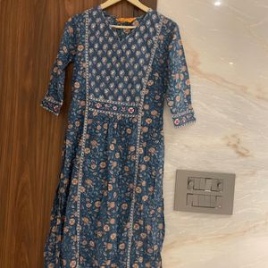 Beautiful Blue Indu Bindu Printed Kurta