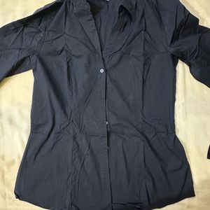 black casual shirt