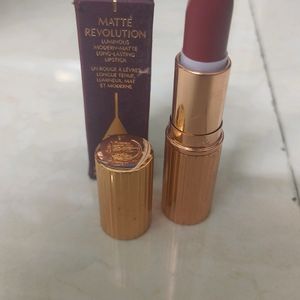 Charlotte Tilbury Lipstick - Walk Of No Shame