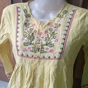 Pack Of 3 Kurti 1 Rajasthani Or 2 Top 😍‼️ Grab It