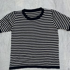 black and white strip t shirt