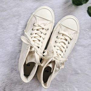 H&M Canvas Hi-tops Shoes (Unisex)