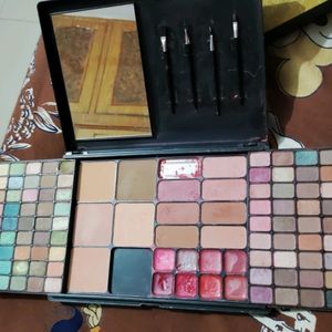 Makeup Kit