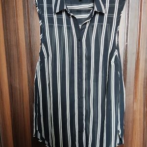 Striped Sleeveless Formal shirt